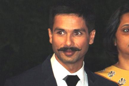 Shahid Kapoor playing soldier in 'Rangoon'