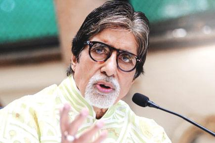 Amitabh Bachchan greets fans via 'speaking picture'
