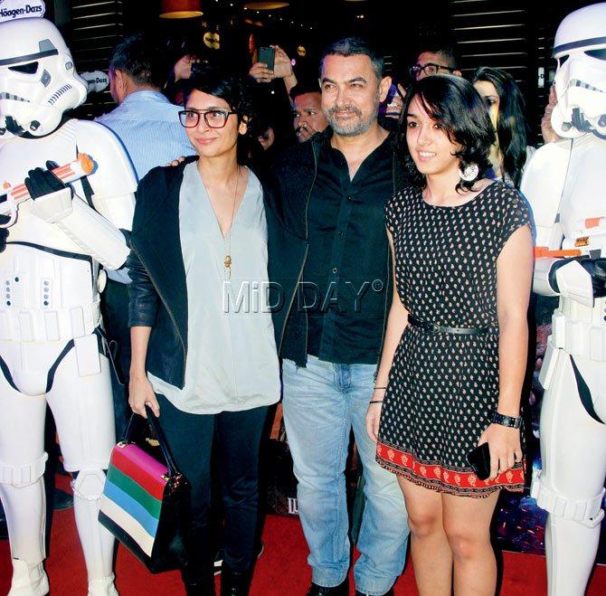 From left to right: Kiran Rao and Aamir Khan with his daughter Ira 