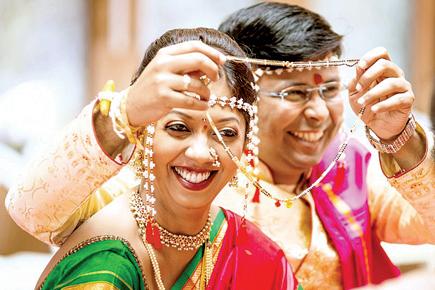 112 Likes, 1 Comments - 🐅👸⛳𝕸𝖆𝖗𝖆𝖙𝖍𝖎 शिवकन्या 𝖑𝖔𝖔𝖐𝖘⛳👸🐅 (@ marathi.shivka… | Indian bride poses, Indian wedding photography poses,  Indian bridal fashion
