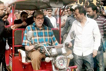 Amitabh Bachchan's eco-friendly ride in West Bengal