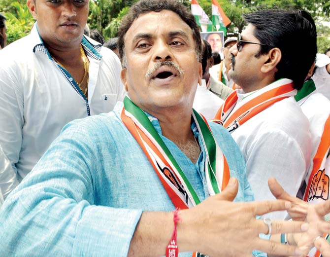 Mumbai Congress chief and editor of its mouthpiece, Sanjay Nirupam said he is not involved in the day-to-day functioning of the magazine and was unaware of the article. File pic