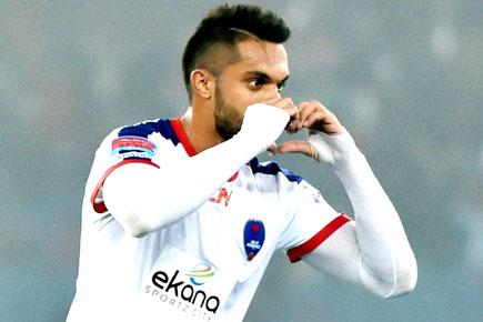 East Bengal signs Robin Singh for I-League