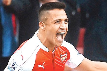 Alexis Sanchez fires Arsenal; Manchester City cruise in FA Cup