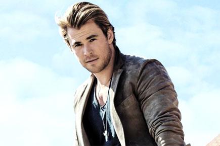 Chris Hemsworth sports shorter hair in 'Thor: Ragnarok'