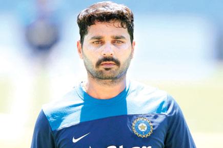 Kotla Test: Murali Vijay fined 30% match fee for showing dissent