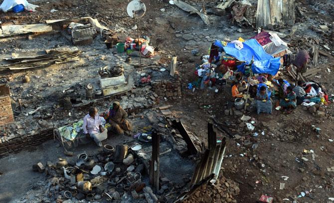 Kandivli blaze: Help pours in as families recover from losses