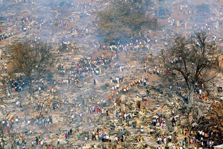Kandivli slum inferno: 2,000 families left homeless