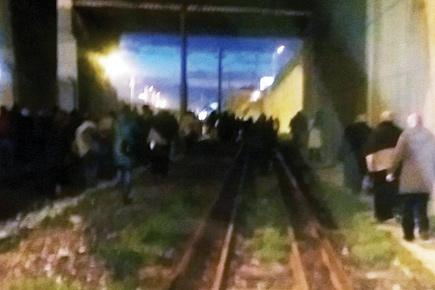 Blast near Istanbul metro station, 6 hurt