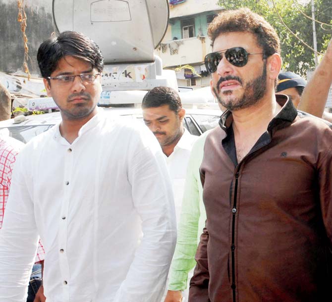 Byculla MLA Waris Pathan (right) said he was in the process of seeking permission from AIMIM chief Asaddudin Owaisi so he could move the court demanding a dry day tomorrow. File pic