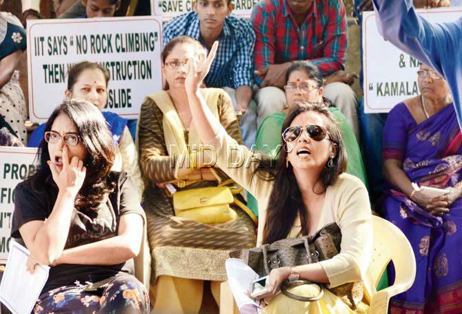 Residents of Malabar Hill object to the conversion of Siri Road walkway into a motorable road. The path is used by schoolchildren and pedestrians. Pics/Bipin Kokate