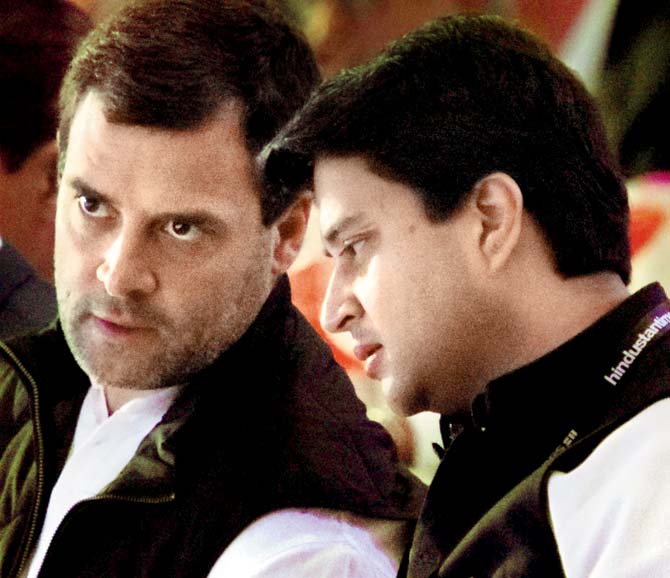 Rahul Gandhi and Jyotiraditya Scindia at the summit. Pic/PTI