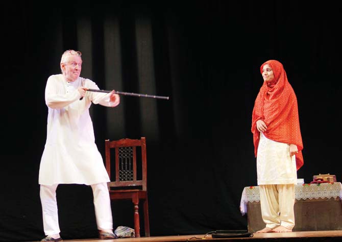 Tom Alter plays the eponymous protagonist in Chacha Chakkan ke Karname, the rebooted version of a popular children’s play by Begum Qudsia Zaidi