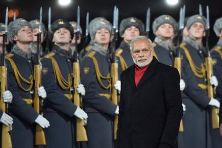 Modi arrives in Russia to red carpet welcome 