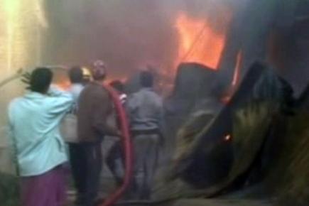 Plastic Factory catches fire in Ujjain 