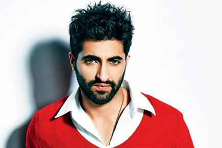 Akshay Oberoi is the new brand ambassador of a cola brand