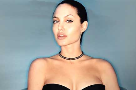 Angelina Jolie to direct 'Captain Marvel'?