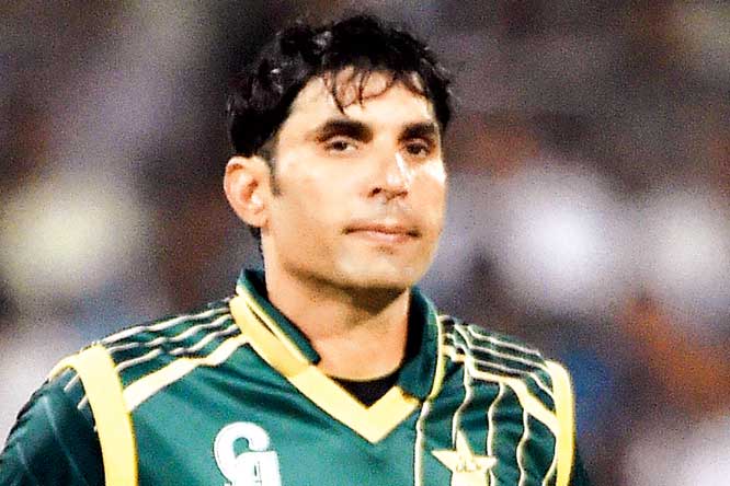  ICC World Cup: Moin, Waqar sidelining Misbah the captain, alleges Hafeez