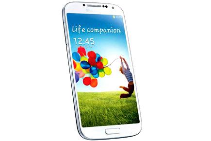 Samsung Galaxy S4 now priced at Rs 17,999!