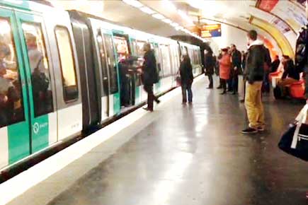 Chelsea fans' racist attack on man in metro in Paris