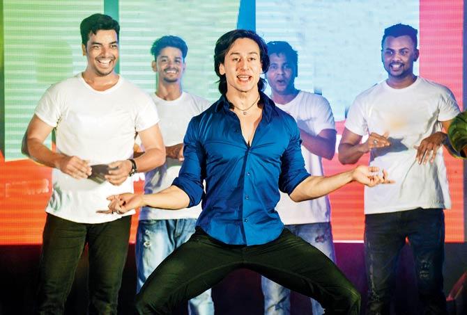 Tiger Shroff performed on stage much to the delight of those present 