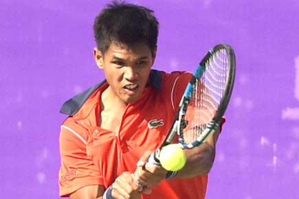 Somdev crashes out in first round of Kolkata Open