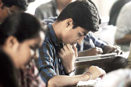 Mumbai: Law students get blank page in question paper