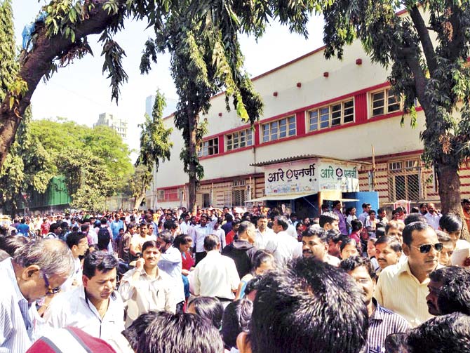 Parents protest outside Antonio D’Silva High School at Dadar