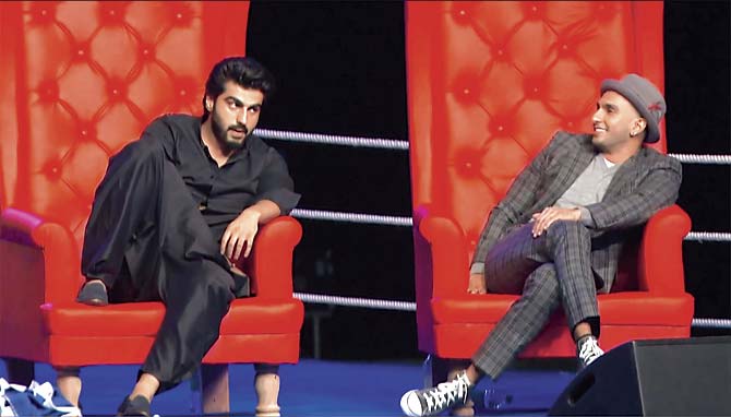 Arjun Kapoor and Ranveer Singh enjoying themselves during AIB Roast show