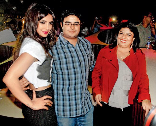 Priyanka Chopra with brother Siddharth and mother Madhu