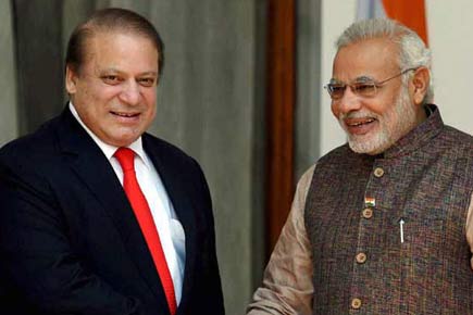 Modi thanks Sharif for helping evacuate Indians from Yemen