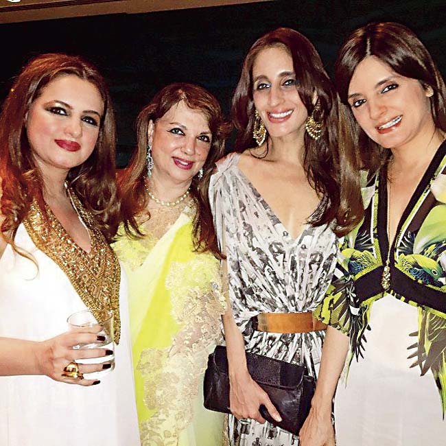 (From left) Laila Furniturewala, Zarine Khan, Farah Khan Ali and Simone Arora