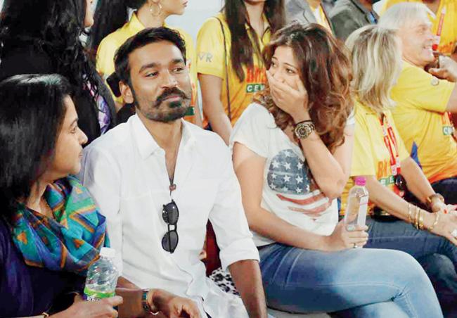 Dhanush chats up with his Southern heroines 