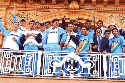 Revealed! Ganguly wanted entire team to do 'shirt-waving act' at Lord's