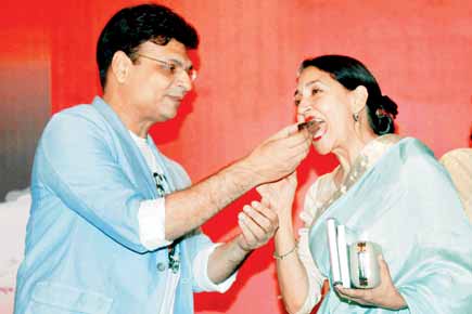 Deepti Naval celebrates her birthday at a book launch