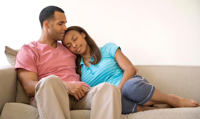 Relationships: Men likelier to seek long-term relationships when women are scarce