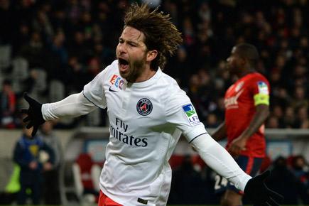 Maxwell goal helps Paris St Germain reach League Cup final