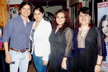 Shaan, Radhika and Manasi Joshi Roy watch Raell Padamsee's play 'Unfaithfully Yours'