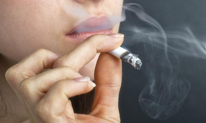 Long-term smoking thins vital part of brain: Study
