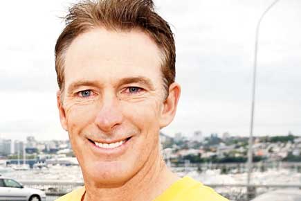 India should stick with their bunch of bowlers: Damien Fleming