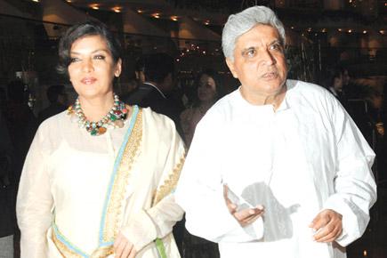 LFW: Shabana Azmi catwalks to Javed Akhtar's couplets