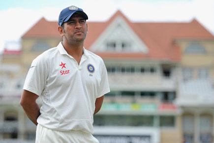 MS Dhoni avoids queries on Test retirement by grinning
