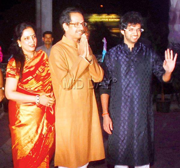 Uddhav Thackeray with wife Rashmi and son Aditya