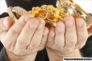 Burglars decamp with jewellery worth Rs 35 lakh from shop in Palghar