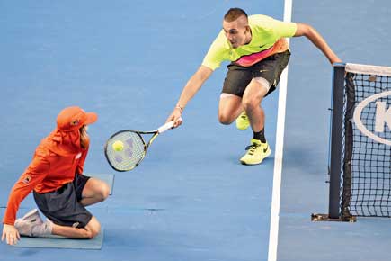 Australian Open: Oz Teen Kyrgios rallies to beat Seppi in high five