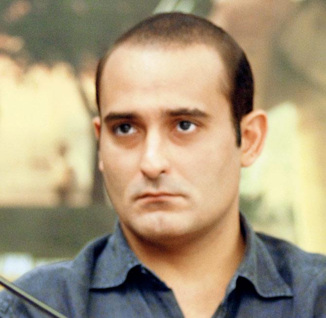 Akshaye Khanna wasn’t happy with certain aspects of his role in Dev Benegal’s Bombay Samurai. The ambitious project starring Kareena Kapoor and Farhan Akhtar is yet to take off