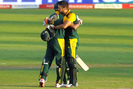 Ton-up Amla, Rossouw set up big win for South Africa against Windies