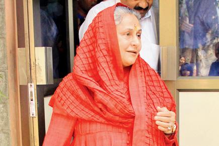 Jaya Bachchan launches solar power systems at a temple