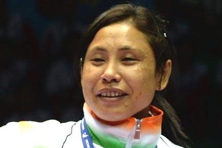 Boxer Sarita Devi turns professional but wants to continue in amateur too