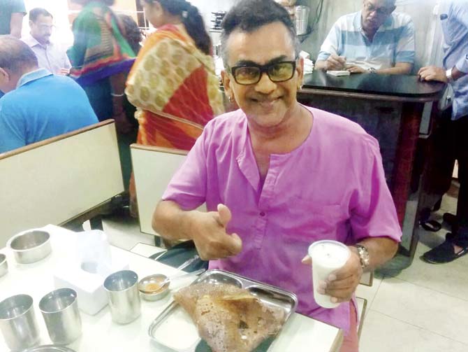 Rocker Remo Fernandes vegging out at Cafe Madras. Pic/Ashwin Ferro